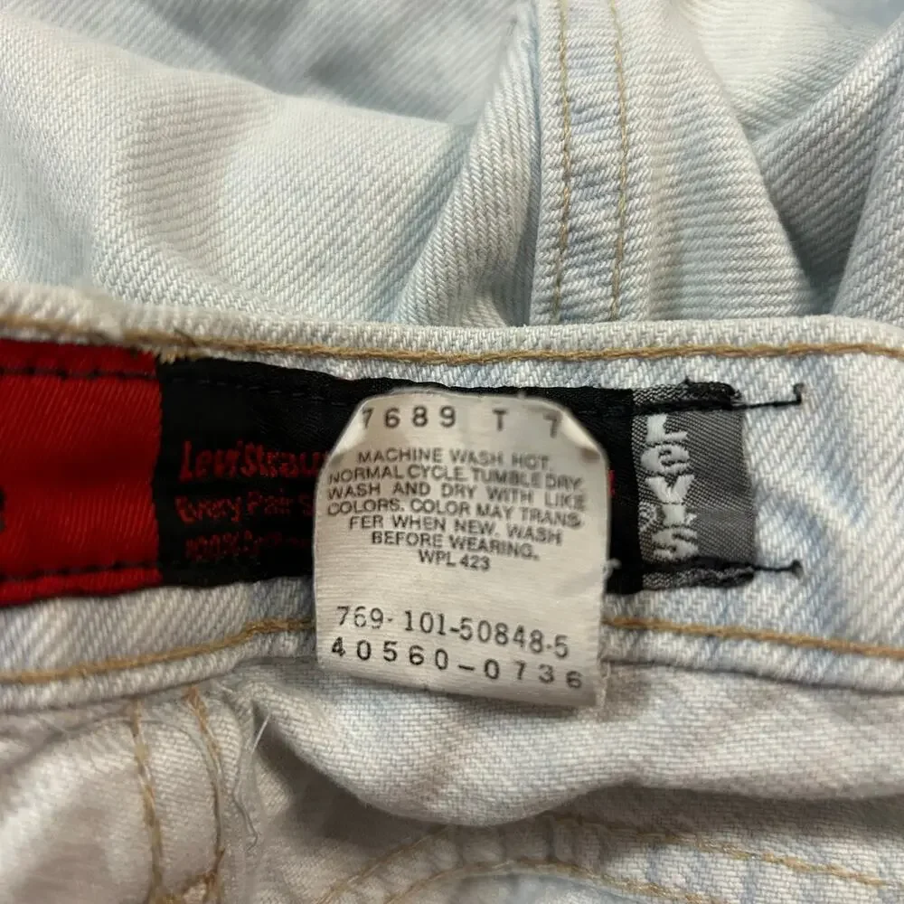 Levi's Silvertab Loose Fit Straight Leg Jeans Light Wash 36x30 (actual 33x28)